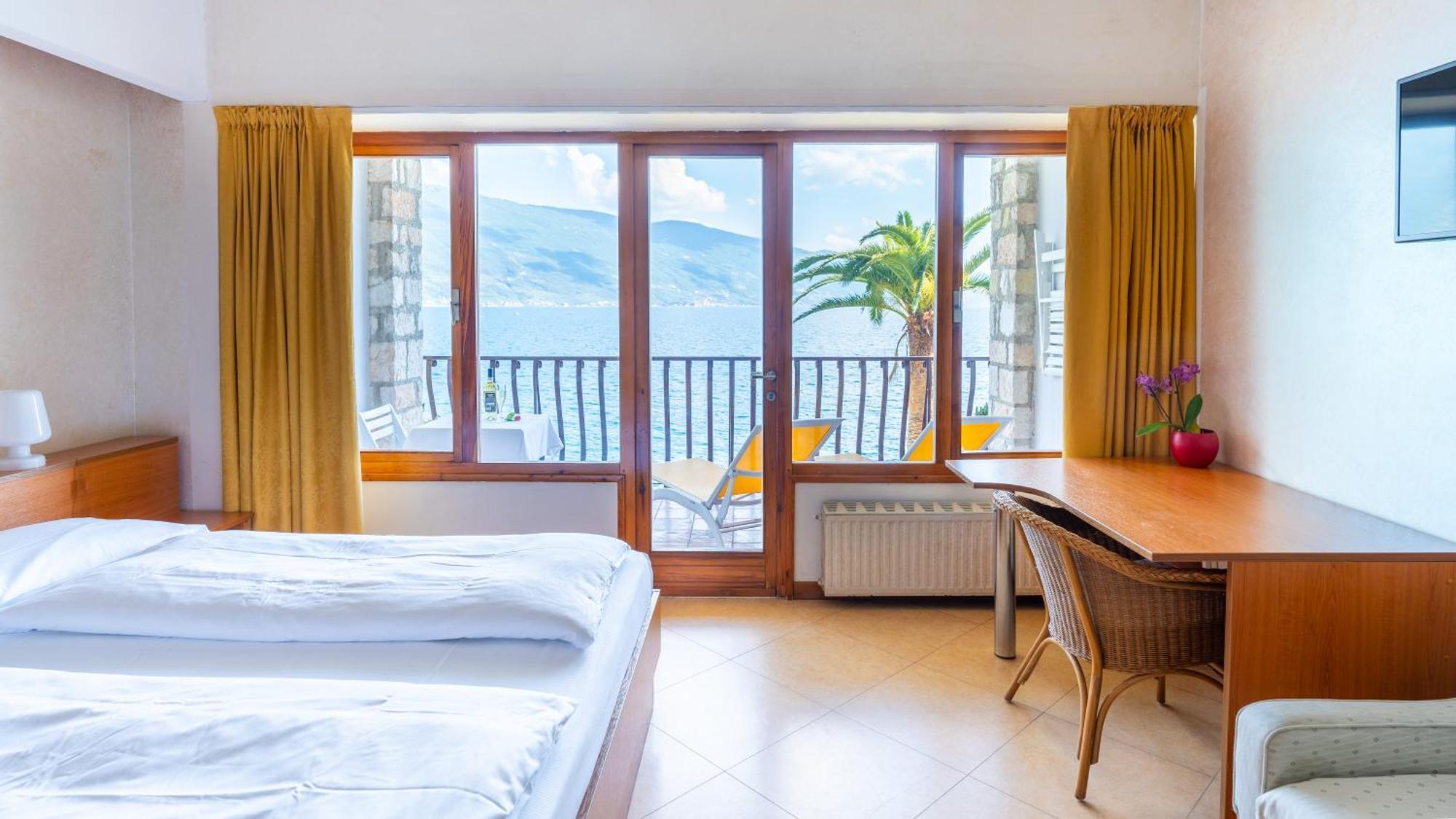 Hotel Forbisicle Tignale Ngoại thất bức ảnh